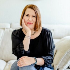 Verity Larsen